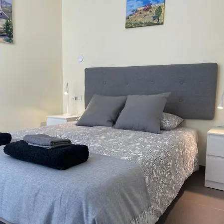 Con Vistas Maravillosas En Arico