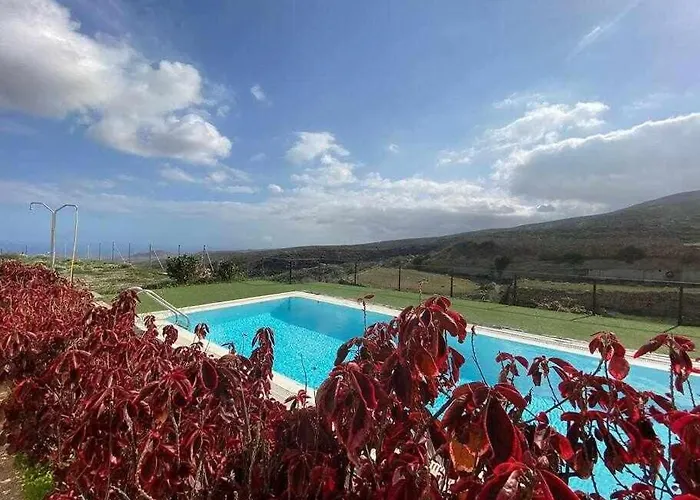 Con Vistas Maravillosas En Arico Sabina Alta