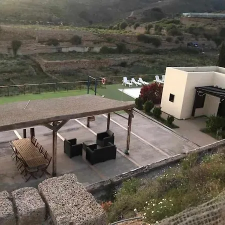 Con Vistas Maravillosas En Arico Feriehus Sabina Alta